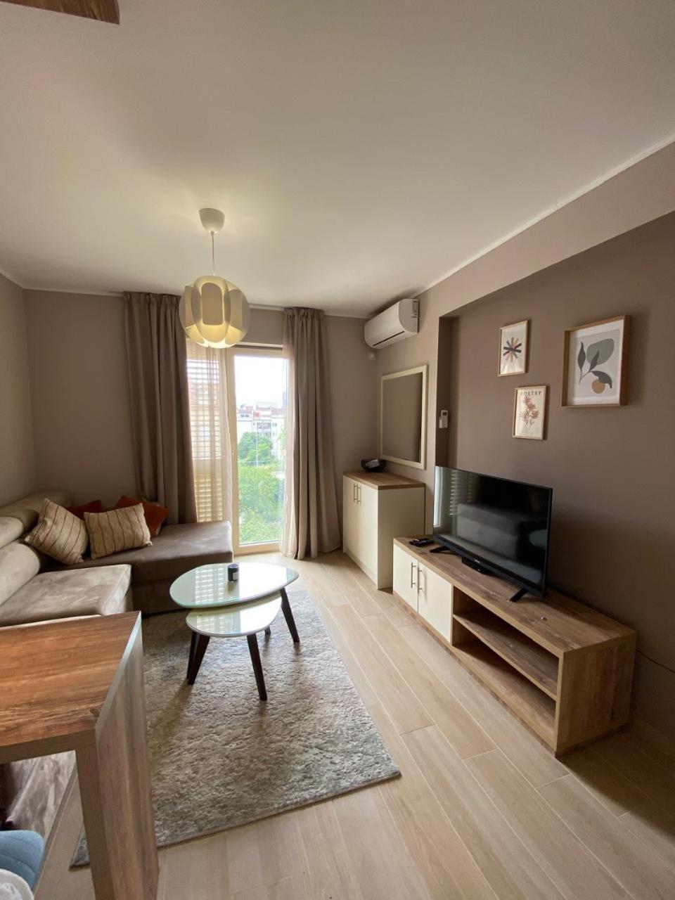 Apartman Tara Тиват Екстериор снимка